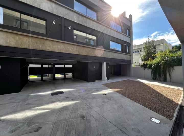 Casa · 109m² · 3 Ambientes · 2 Cocheras