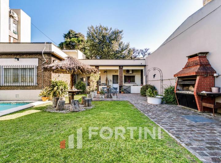 Casa · 87m² · 3 Ambientes · 3 Cocheras
