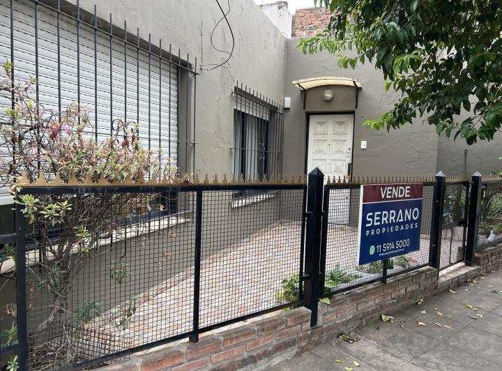 Casa · 102m² · 5 Ambientes · 1 Cochera