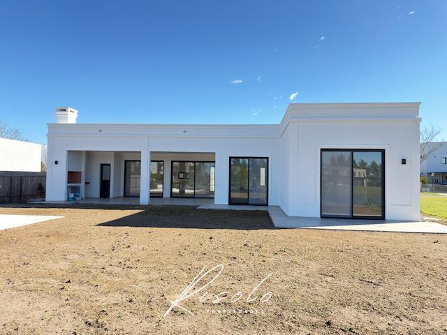 Casa · 184m² · 7 Ambientes