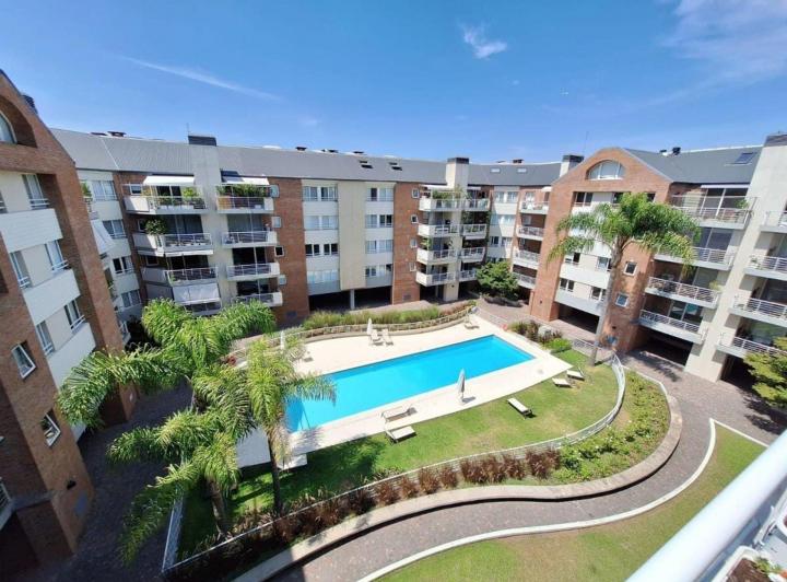 Departamento · 140m² · 4 Ambientes · 2 Cocheras