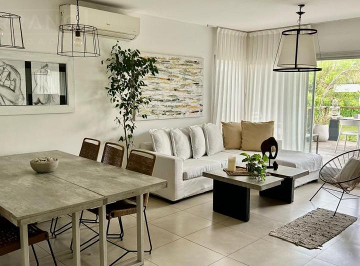 Departamento · 104m² · 4 Ambientes · 2 Cocheras