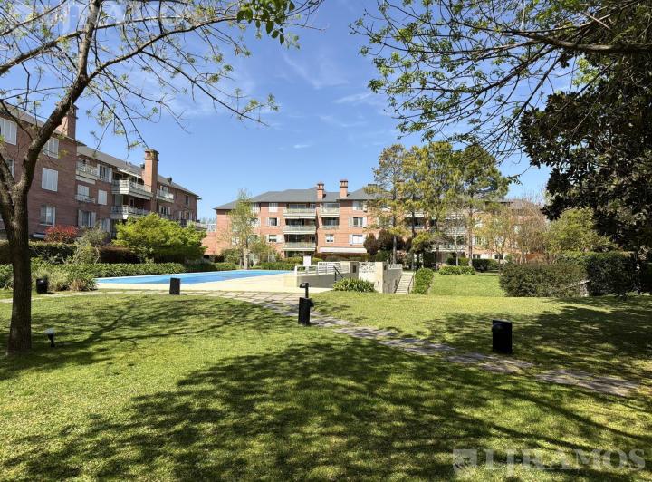 Departamento · 205m² · 3 Dormitorios · 4 Cocheras