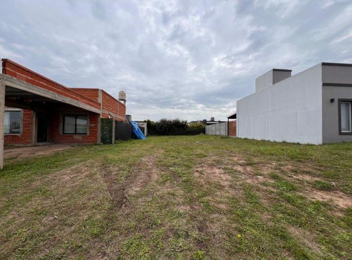 Terreno · 300m²