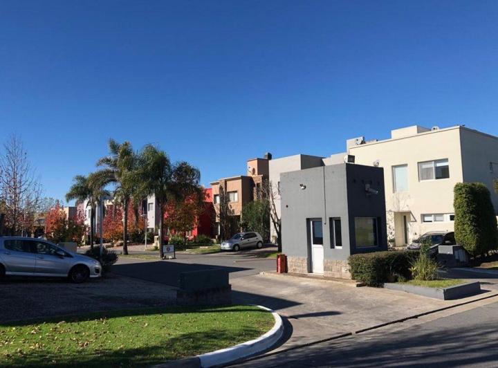 Terreno · 383m²