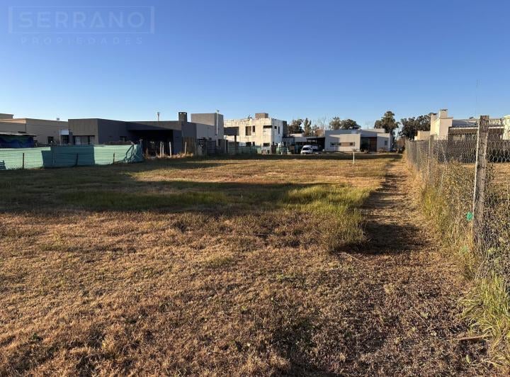 Terreno · 600m²
