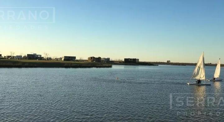 Terreno · 900m²