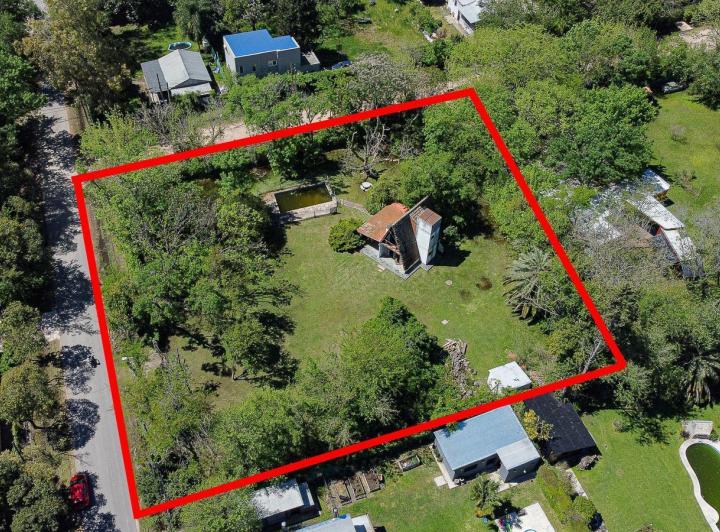 Terreno · 80m² · 3 Ambientes · 5 Cocheras