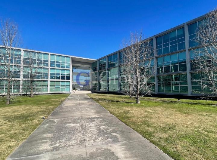 Oficina comercial · 147m² · 2 Cocheras