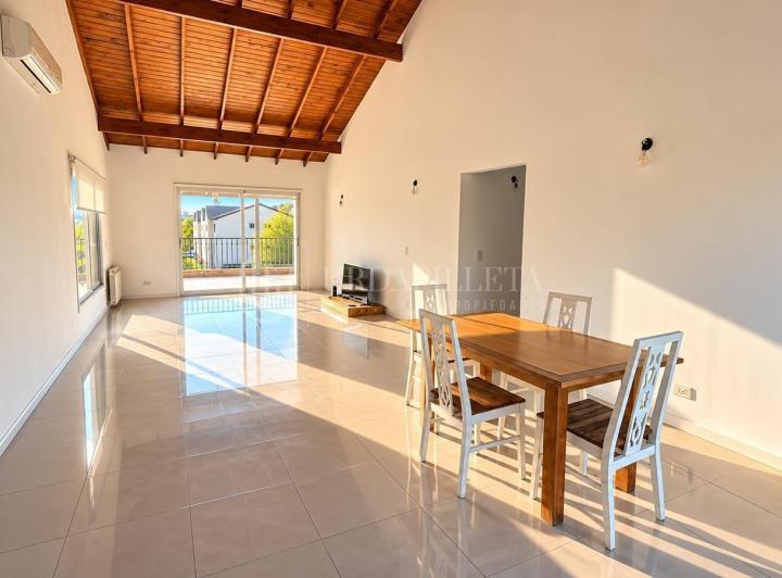 Departamento · 130m² · 4 Ambientes · 1 Cochera