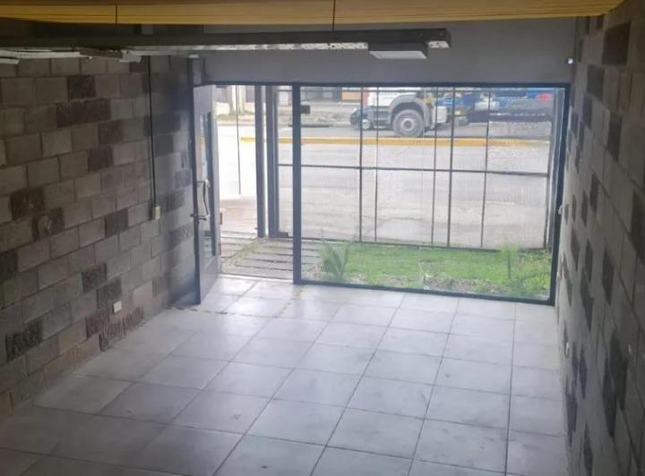 Local comercial · 58m² · 2 Cocheras