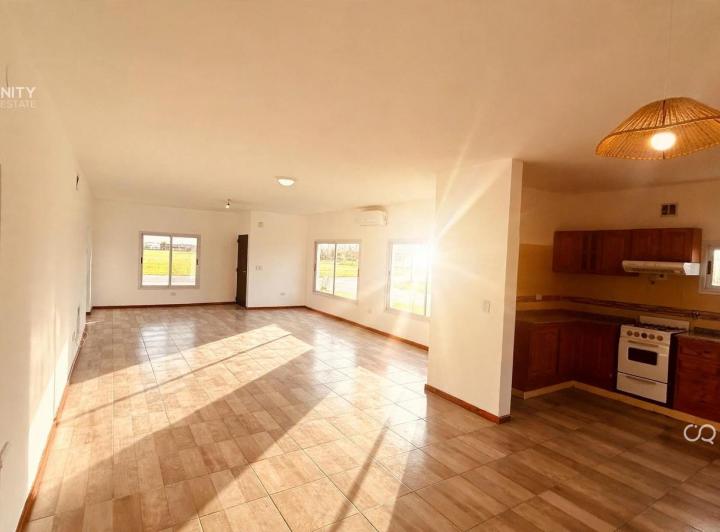 Casa · 150m² · 5 Ambientes · 5 Cocheras