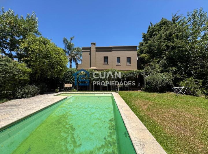 Casa · 191m² · 4 Ambientes · 4 Cocheras
