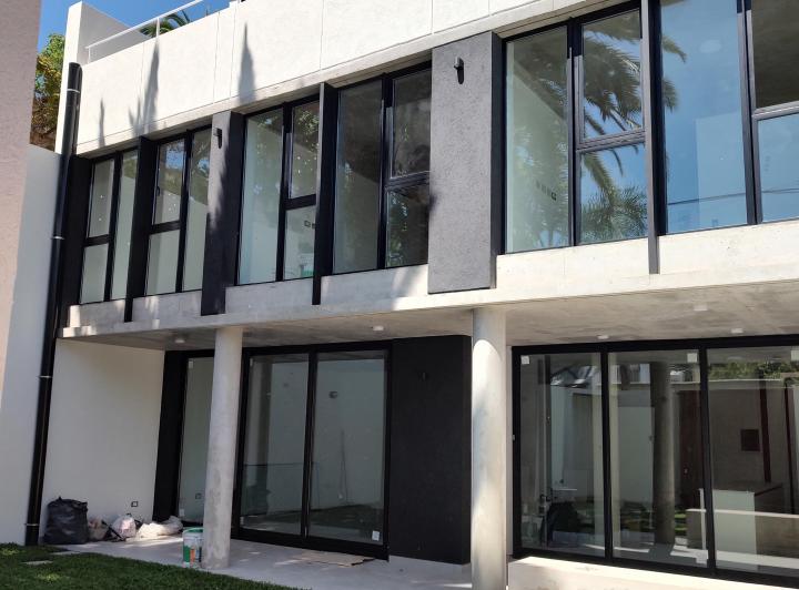 Casa · 230m² · 3 Dormitorios