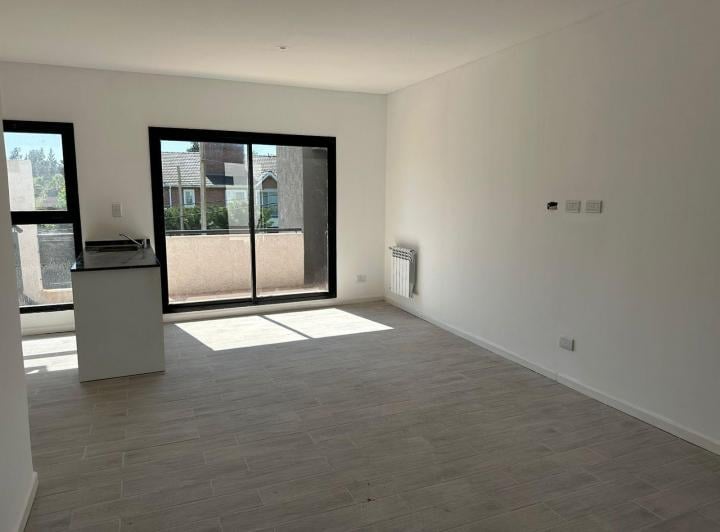 Departamento · 40m² · 2 Ambientes · 1 Cochera