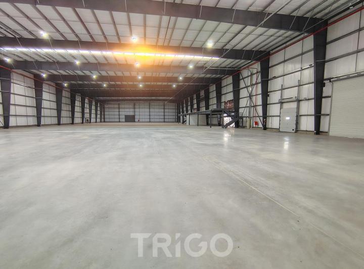 Bodega-Galpón · 3920m² · 1 Ambiente · 5 Cocheras