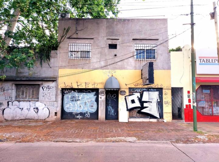 Casa · 120m² · 5 Ambientes · 2 Cocheras
