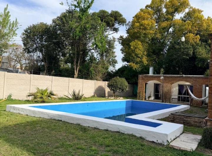Casa · 150m² · 3 Ambientes · 3 Cocheras