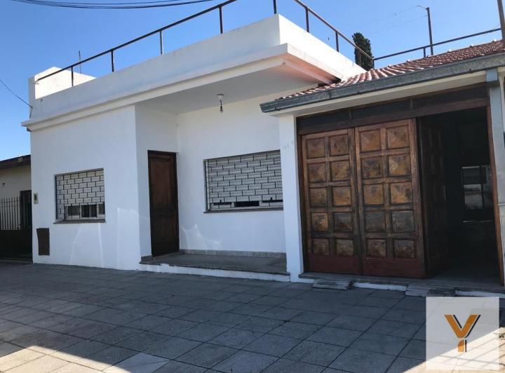 Casa · 65m² · 3 Ambientes · 1 Cochera
