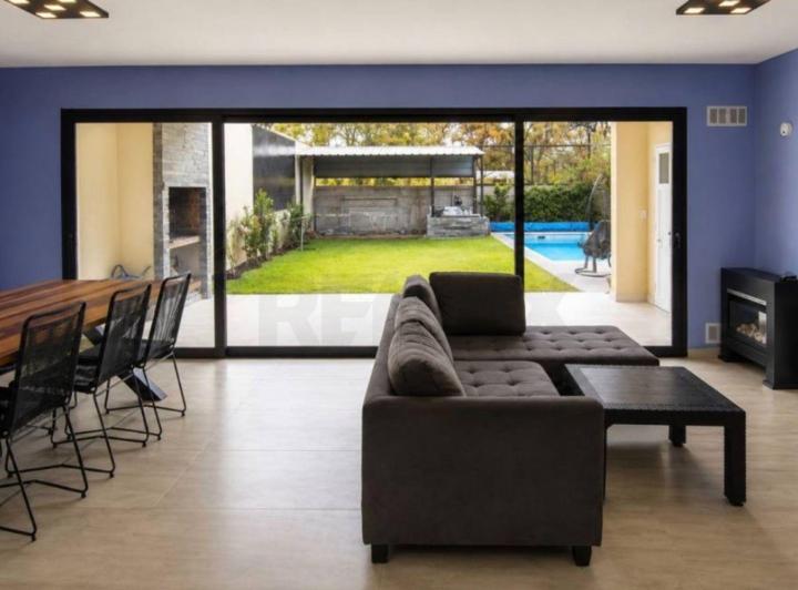 Casa · 116m² · 4 Ambientes · 1 Cochera