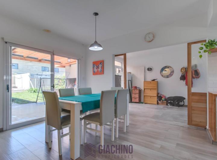 Casa · 110m² · 3 Ambientes · 1 Cochera