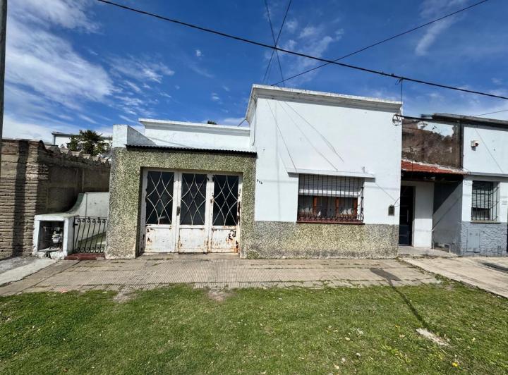 Casa · 88m² · 4 Ambientes · 1 Cochera