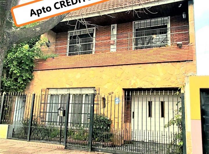 Casa · 280m² · 5 Ambientes · 1 Cochera
