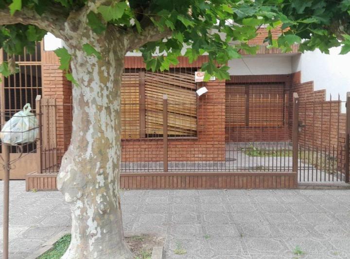 Casa · 190m² · 5 Ambientes · 1 Cochera