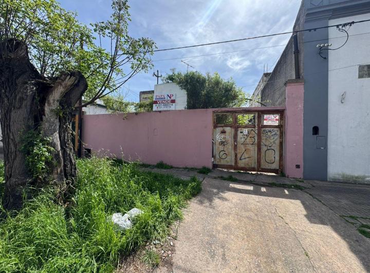 Terreno · 600m²