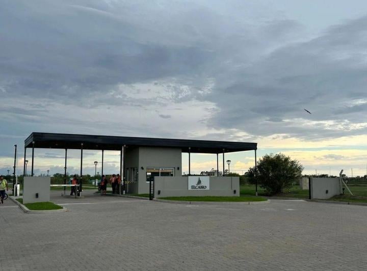 Terreno · 707m²