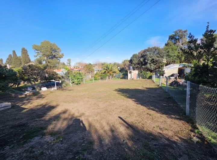 Terreno · 1230m²