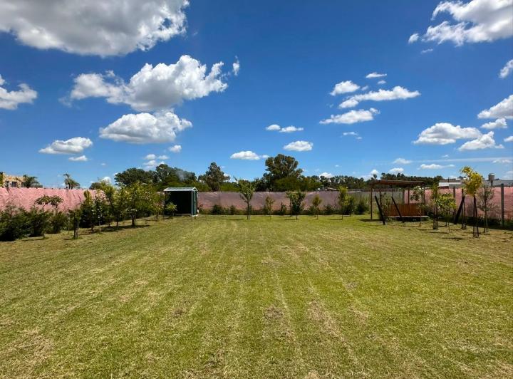 Terreno · 600m²
