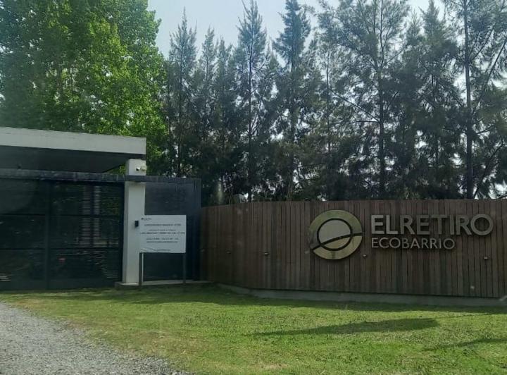Terreno · 1350m²