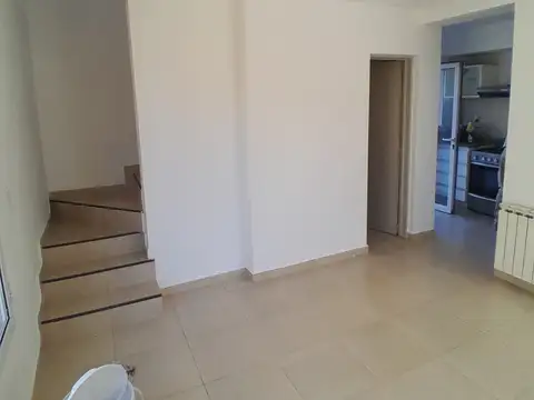 Alquiler duplex 2 dorm. - b° la peregrina
