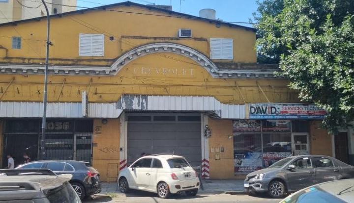 Local comercial · 840m²