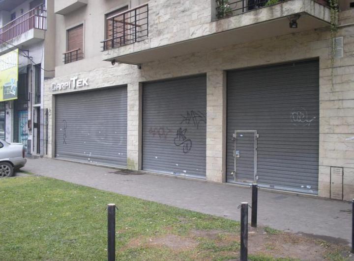 Local comercial · 170m²