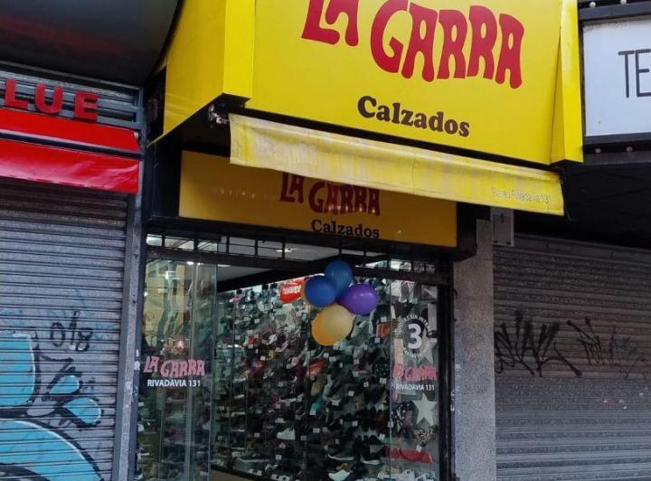 Local comercial · 210m²