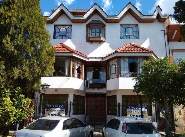 Local comercial · 220m² · 1 Ambiente
