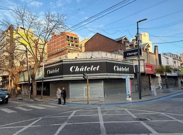 Local comercial · 400m²