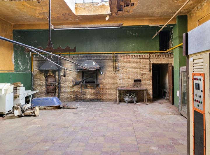 Local comercial · 300m² · 1 Ambiente · 2 Cocheras