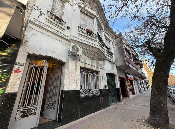 Local comercial · 245m² · 3 Ambientes · 1 Cochera