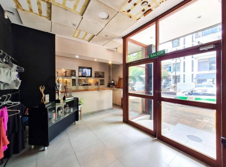 Local comercial · 450m²