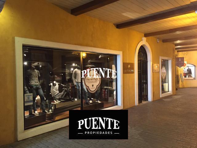Local comercial · 164m²