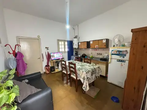 Venta casa 1 dormitorio. b° general pueyrredon.