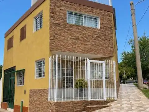 Casa 2 dormitorios barrio sarmiento cba en venta