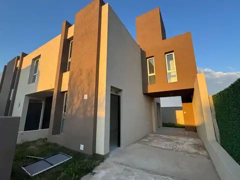 Duplex 2 dormitorios docta  parque