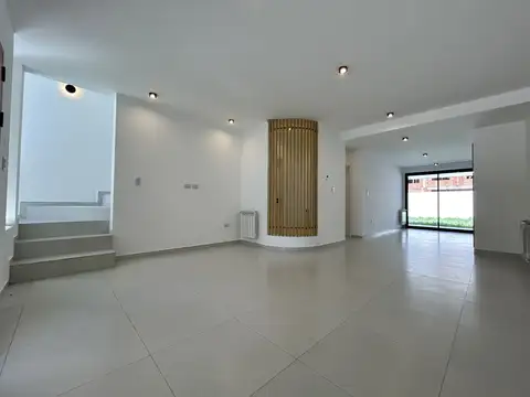 Venta duplex docta cochera doble 2 dormitorios