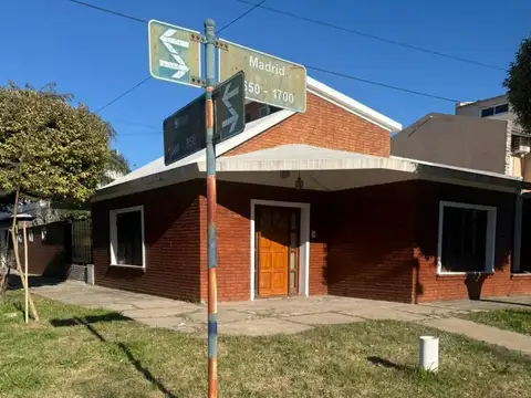 Alquiler amplia casa
