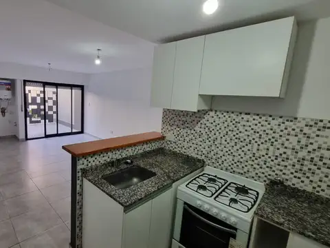 Monoambiente en  alquiler zona echesortu