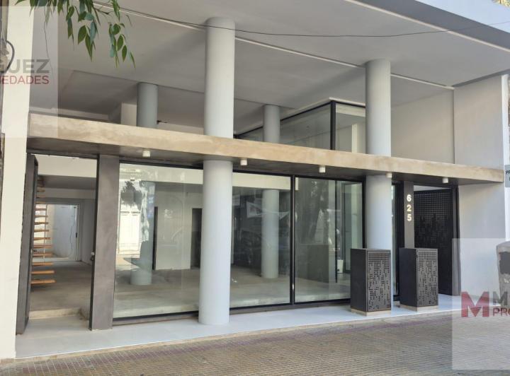 Local comercial · 105m² · 2 Ambientes